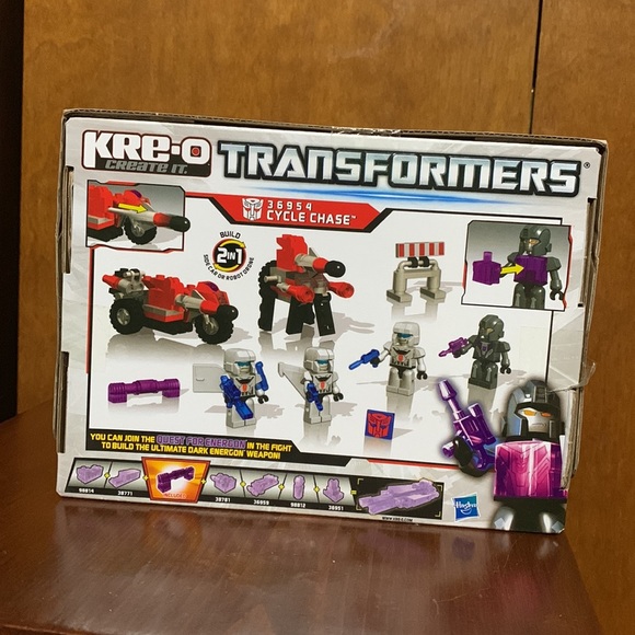 🆕 KRE-O- Create It- TRANSFORMERS 36954 Cycle Chase - Picture 2 of 11